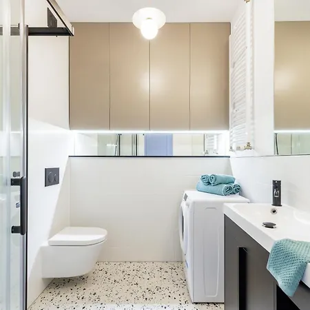 Carmel Apartment